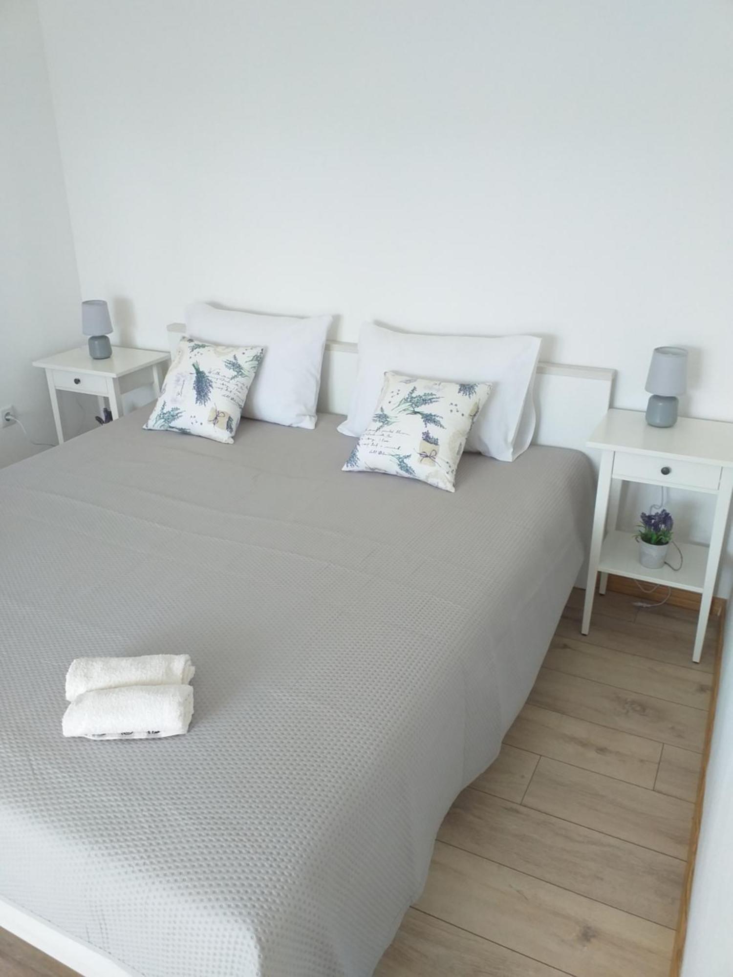 Apartments Bucica Dvori Starigrad Paklenica Buitenkant foto