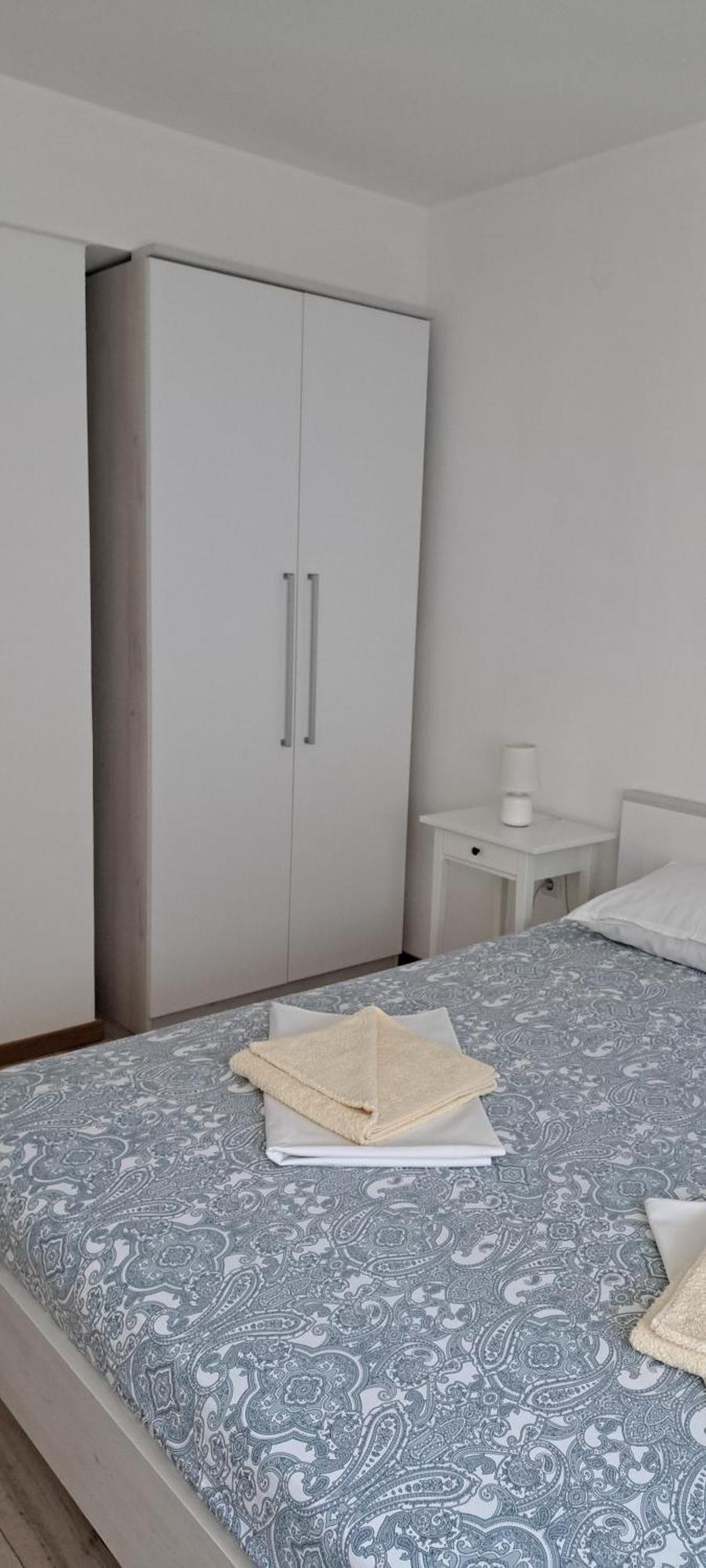 Apartments Bucica Dvori Starigrad Paklenica Buitenkant foto